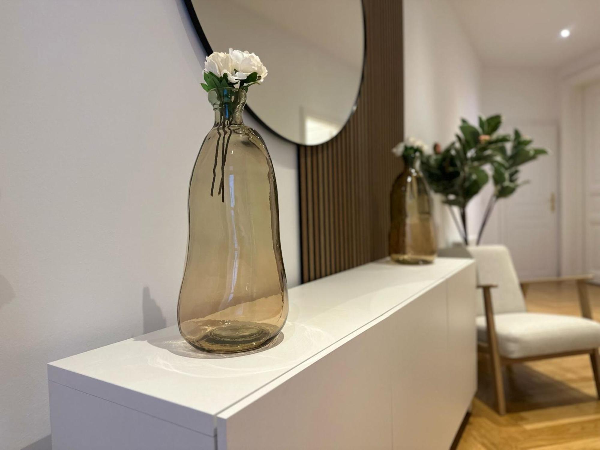 Designer Apartment Near Main Station Вена Экстерьер фото