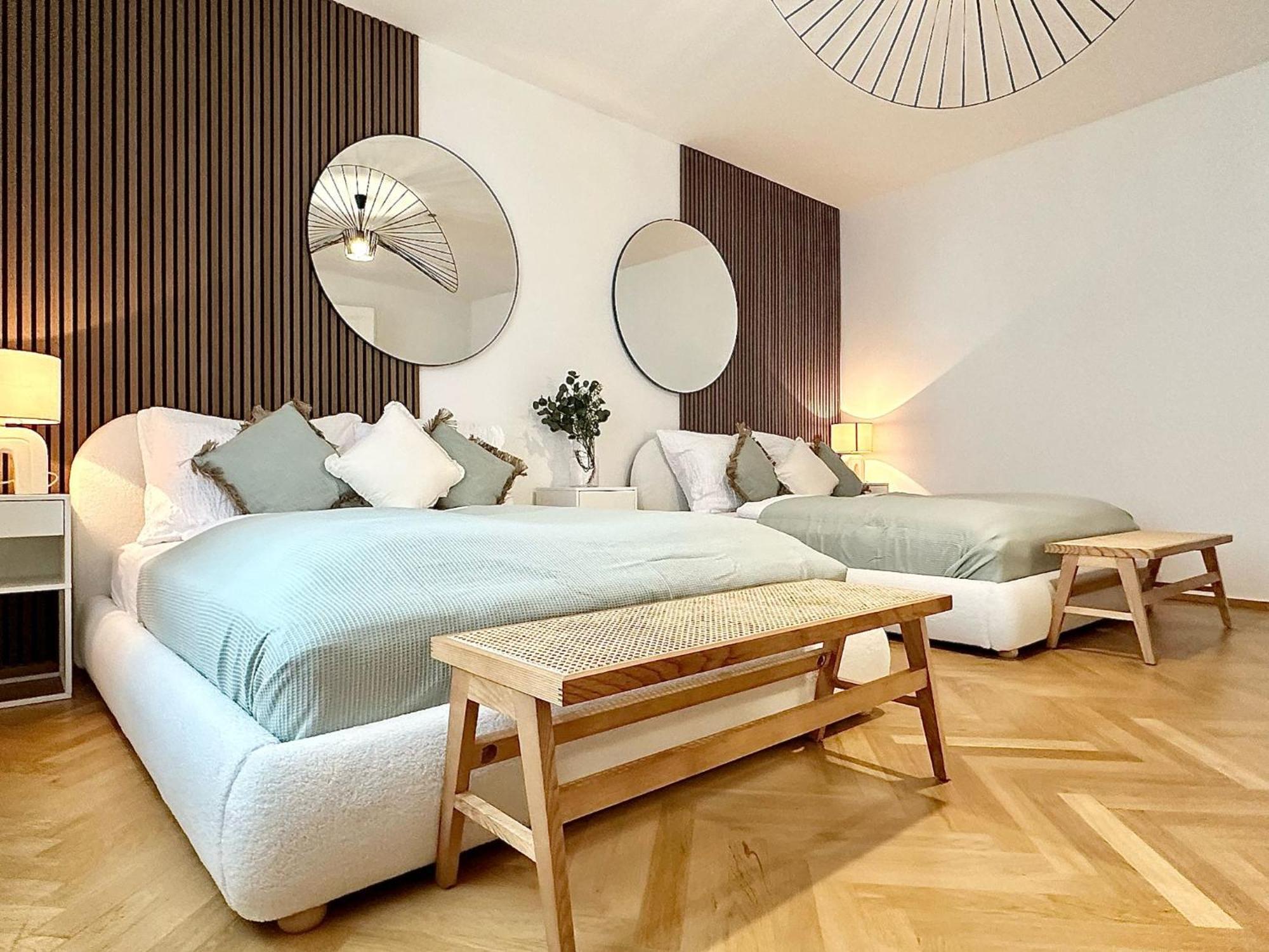 Designer Apartment Near Main Station Вена Экстерьер фото